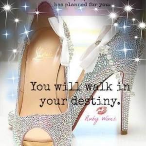 Meet your Posher, Marcia